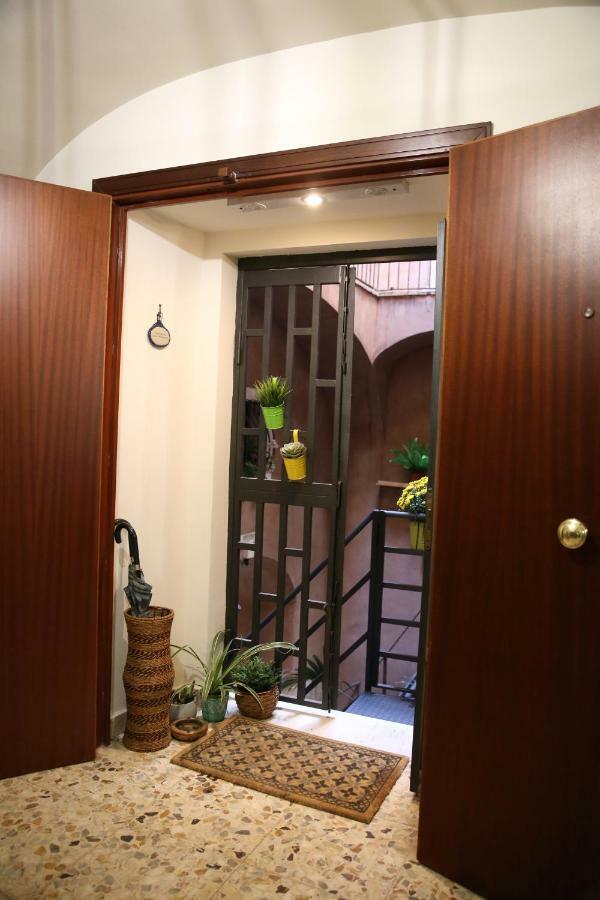 Villa Casa Famoso à Catane Extérieur photo